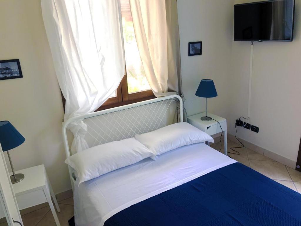 Cytrus Rooms Marina di Massa Exteriör bild